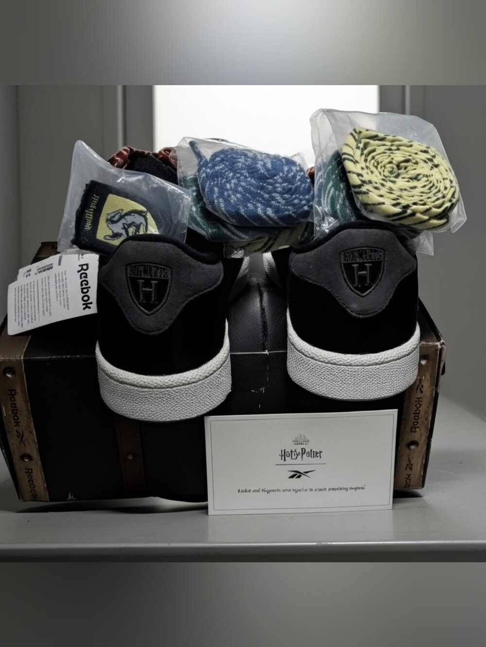 Reebok Harry Potter) Lim.Edition Men Sneakers.Extra Laces And Tongue Patches